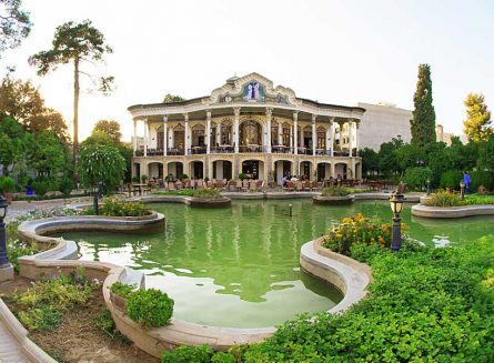 Shahpouri House4 445x327 Shapouri House، Iranian European garden