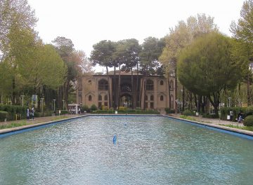 Hasht Behesht 360x264 کاخ هشت بهشت اصفهان