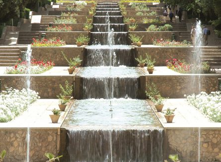 شاهزاده ماهان4 445x327 باغ شازده زیباترین باغ تاریخی ایران