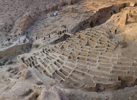 سیراف12 445x327 سیراف، شهری باستانی واقع در بخش مرکزی شهرستان کنگان در استان بوشهر
